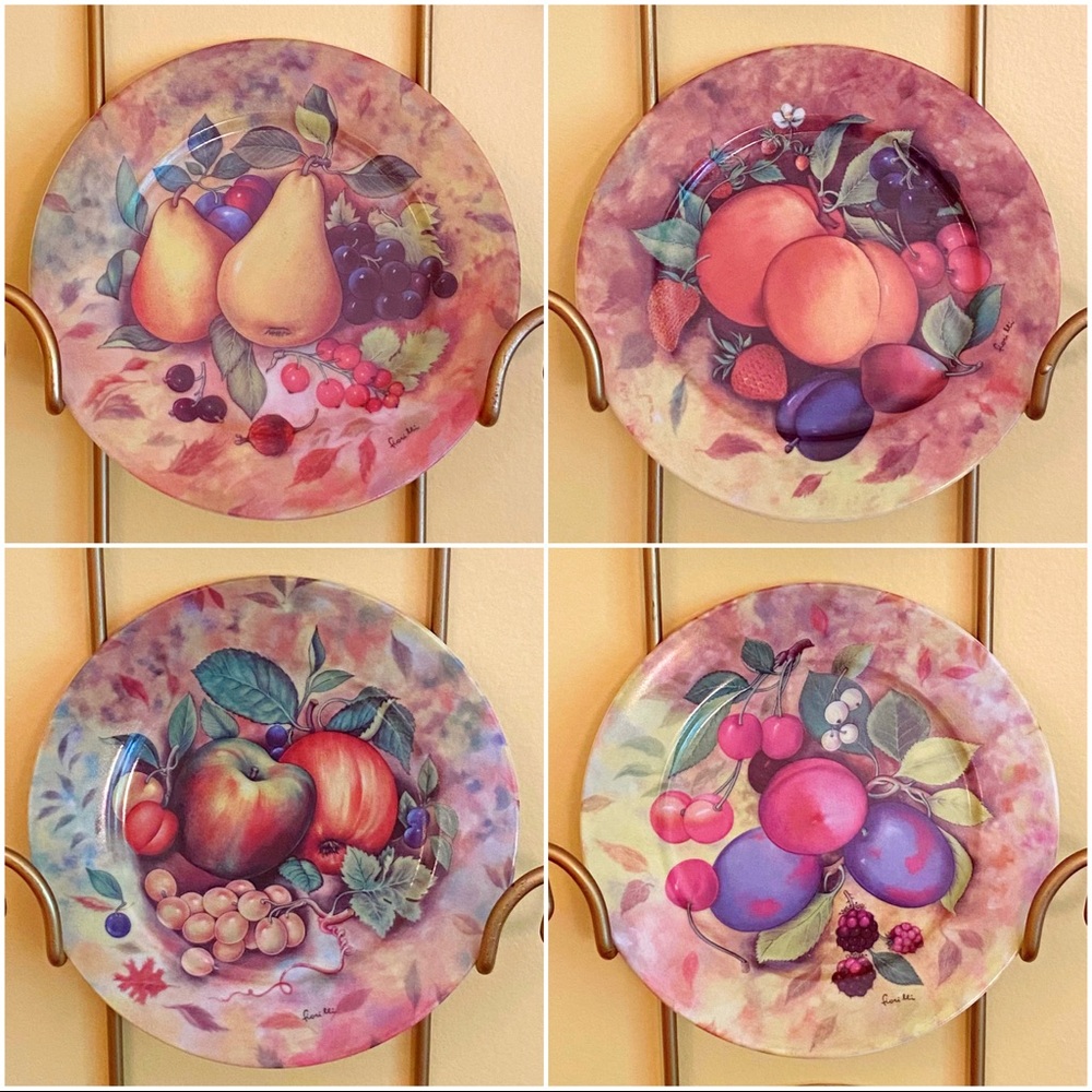 Set of 4 Email de Limoges 7.5” Fruit Plates